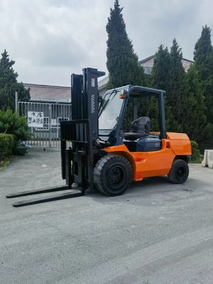 Ενίσχυρος κινητήρας ντίζελ 5 τόνων Toyota φορτηγό ανεφοδιασμού Χρησιμοποιημένο φορτηγό ανεφοδιασμού 3 τόνων 3,5 τόνων