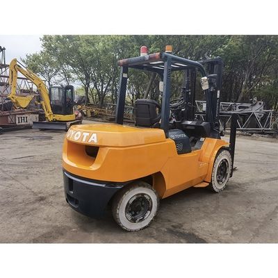 5000 κιλά Toyota 7f50 φορτηγό με 3 πέλματα και 6000 mm ύψος ανύψωσης στη Σαγκάη