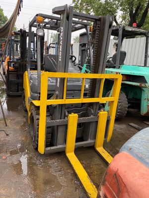 4300 KG Χρησιμοποιούμενο βάρος Komatsu FD30 ανελκυστήρας για την Ιαπωνία FD30 FD50 FD70 FD100 FD150 FD200