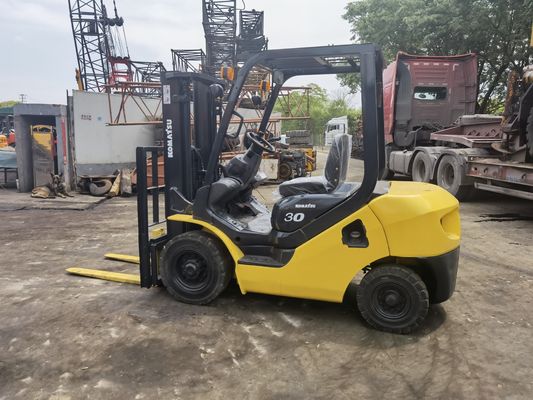 Ηλεκτρική πηγή ενέργειας 3 τόνων Komatsu FD30 ανελκυστήρας για ομαλή λειτουργία αποθήκης