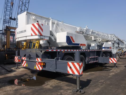 Αρχική υδραυλική βαλβίδα ZOOMLION 70 τόνων βαρέος ανυψωτής QY70K-I γερανό φορτηγό με χαμηλότερη
