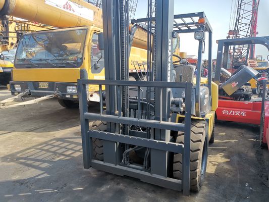 Το κορυφαίο σε πωλήσεις μεταχειρισμένο Komatsu 2,5 τόνων 3,5 τόνων 5 τόνων ανελκυστήρα με καλή κατάσταση