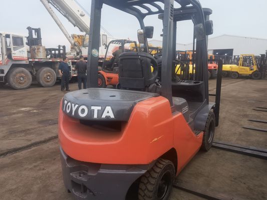 Χρησιμοποιούμενο ιαπωνικό Toyota FD25 πετρελαιοκίνητο ανεμοφόρο με κανονικό μήκος ανεμοφόρου και σε προσιτή τιμή