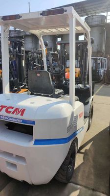 TCM FD25T3C Ντίζελ ανύψωση 2.5 τόνων μεταχειρισμένο ανεμοφόρο στη Σαγκάη με κινητήρα ντίζελ