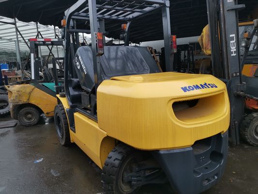 Ηλεκτρική πηγή ενέργειας Ιαπωνία Komatsu FD50 5 τόνων ανελκυστήρας με πλευρική μετατόπιση 3 σταδίων 2 σταδίων