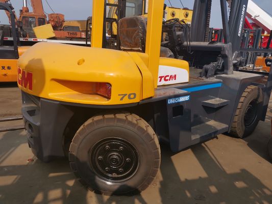 Δυνατός κινητήρας ντίζελ TCM FD70 7 τόνων Φόρκολιφτ 80% με 2 σταδίων πέλμα και πλευρική μετατόπιση