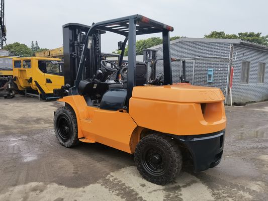 Χρησιμοποιούμενο φορτηγό Toyota 7F50 3 τόνων 5 τόνων 7 τόνων Ιαπωνική ζώνη με πλάτος τυποποιημένου πιρούνιου