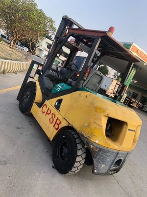 Χρησιμοποιούμενο Komatsu Fd30 Diesel ανελκυστήρα 3 τόνων με προαιρετικό κινητήρα και πλάτος πιρούνι 1200 mm