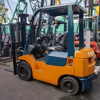 1500 kg Toyota 7FD15 1,5 τόνων ανελκυστήρας με πλευρική μετατόπιση μετακινήθηκε δεξιά και αριστερά
