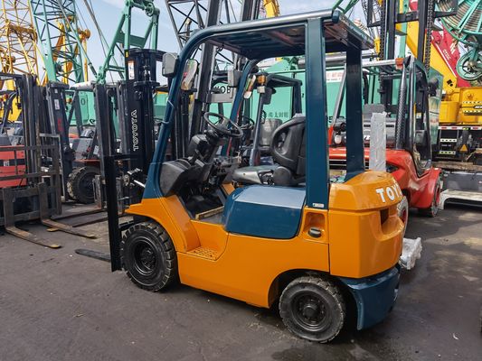 1500 kg Toyota 7FD15 1,5 τόνων ανελκυστήρας με πλευρική μετατόπιση μετακινήθηκε δεξιά και αριστερά