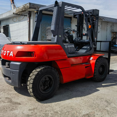 Ιαπωνία Isuzu Μηχανή 7 τόνων Toyota φορτηγό με τοποθετητή πιρούνι και συνήθη μήκος πιρούνι
