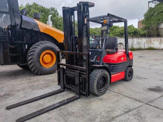 Χρησιμοποιούμενο Toyota 6f30 3 τόνων Φορκοστάσιο 7 τόνων Μηχανή Μίνι FD70 FD60 FD50 FD40 30 για εστιατόρια