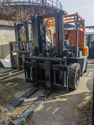 Χρησιμοποιούμενο φορτηγό ανεμοφόρτων τύπου TCM 3 τόνων 7 τόνων 10 τόνων 20 τόνων με πετρελαιοκίνητο φορτηγό ανεμοφόρτων τύπου Diesel με πλευρική μετατόπιση και κύλινδρο
