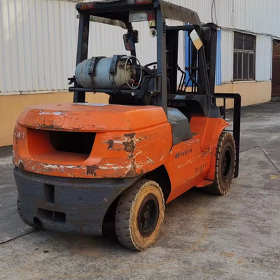 Χρησιμοποιούμενο φορτηγό Toyota FD50 5 τόνων με βάρος 5000 KG και καλή εργασία σε καλή κατάσταση