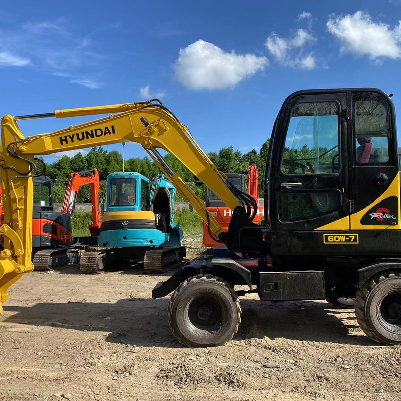 Αρχική υδραυλική αντλία μεταχειρισμένο Hyundai 60 Wheel Excavator με χωρητικότητα κουβάς 4m3