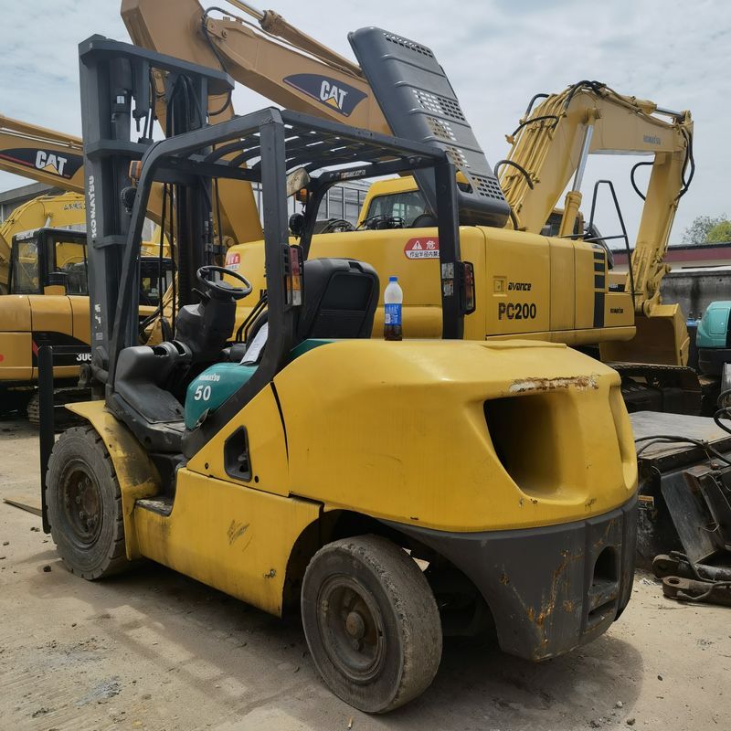 5 τόνων ανελκυστήρας Komatsu FD50-10 FD50-7 FD50 με χειροκίνητη πηγή ισχύος και σε καλή κατάσταση