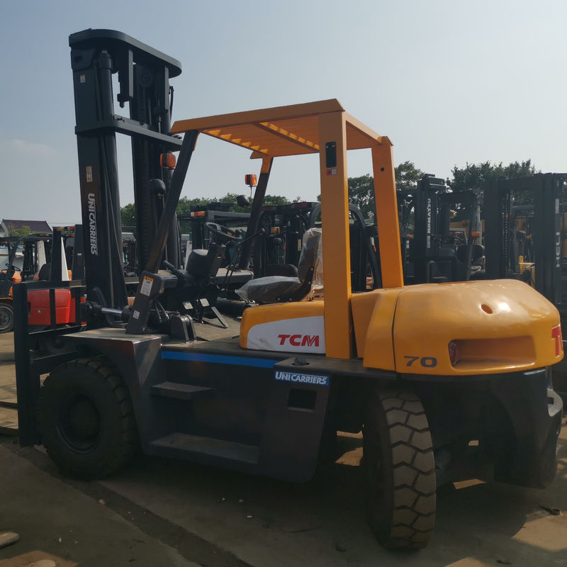 Δυνατός κινητήρας ντίζελ TCM FD70 7 τόνων Φόρκολιφτ 80% με 2 σταδίων πέλμα και πλευρική μετατόπιση