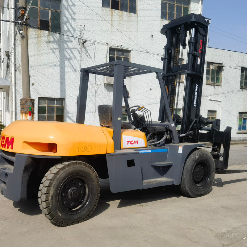 Χρησιμοποιούμενο ανελκυστήρα ντίζελ TCM FD100 10T 5m Mast 6 μέτρα ύψος με πλευρική μετατόπιση 10000 KG βάρος